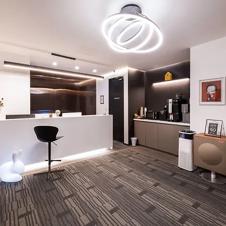 Mipo Oceanside Hotel